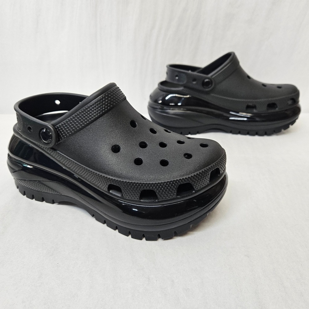 Crocs Classic Mega Crush Clog Platform Lug Sole 207988 Black Womens Size 7